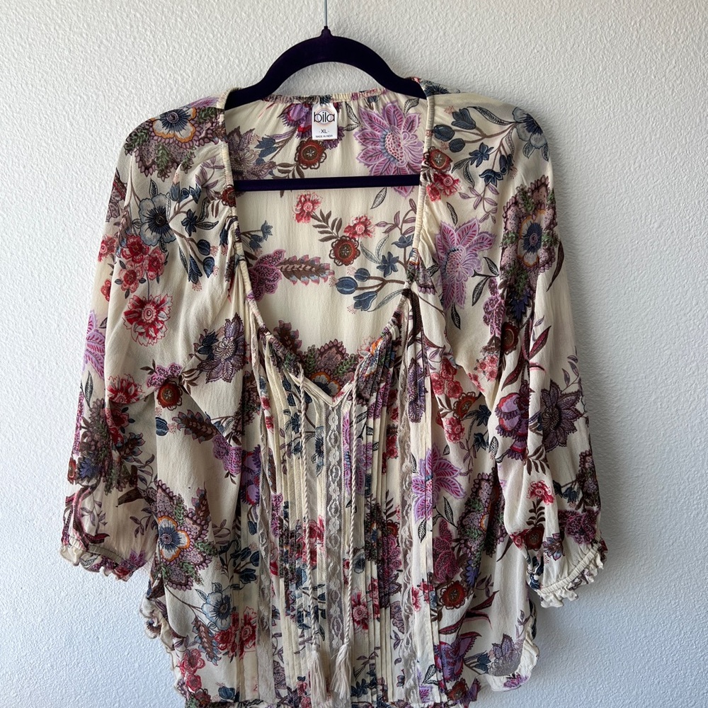 Bila Floral Print Women's Blouse